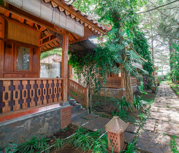 Exterior & Views 5, Joglo Garut Cottage Syariah by My Hospitality, Garut