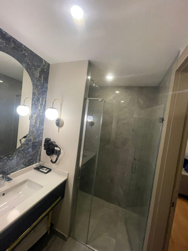 Bathroom 5, Nevi Hotel & Suites İstanbul Taksim, Beyoğlu