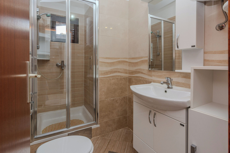 Bathroom, Apartment Vujic, Vir