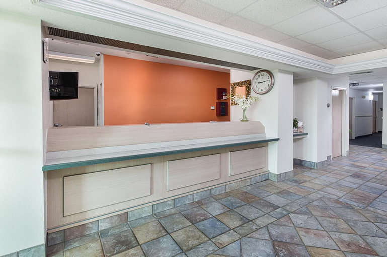 Public Area 3, Motel 6 Weatherford, TX, Parker