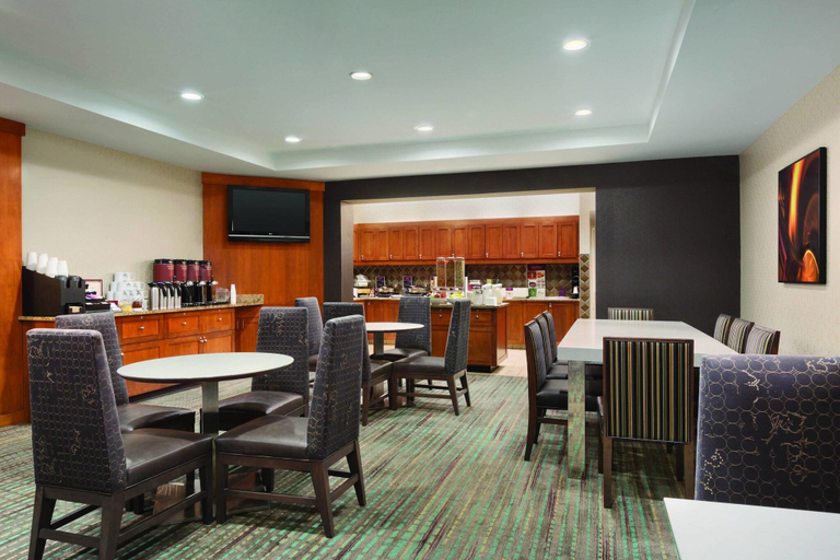 Food & Drinks 5, Residence Inn by Marriott Newport/Middletown, Newport