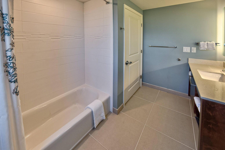 Bathroom 4, Residence Inn Fort Lauderdale Pompano Beach Central, Broward