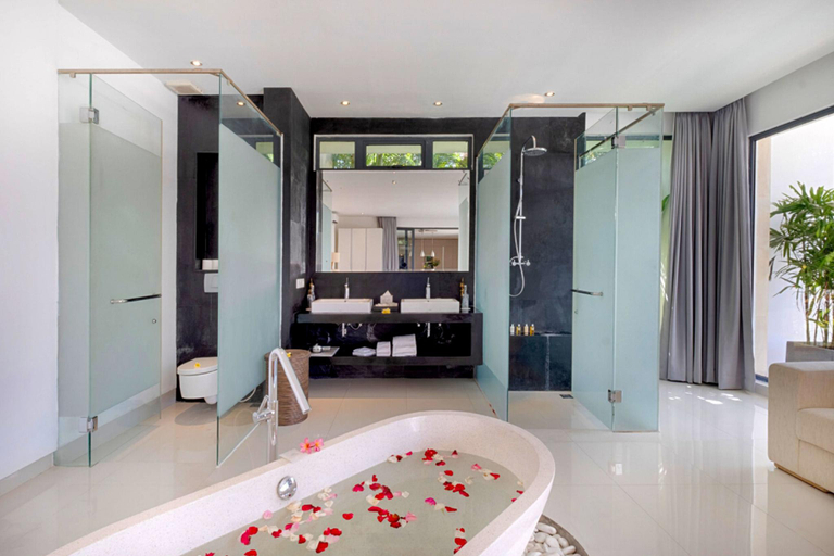 Bathroom 4, Luxury 3 BR Pool Villa Putih 2 at canggu #ZN, Badung