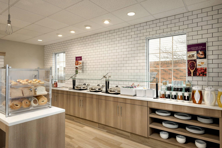 Food & Drinks 5, Residence Inn By Marriott West Springfield, Hampden