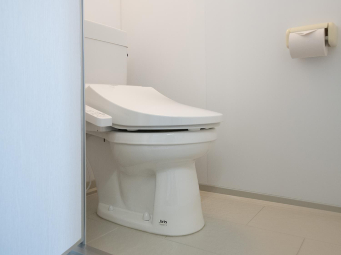 Bathroom, Dolcevita, Ginoza