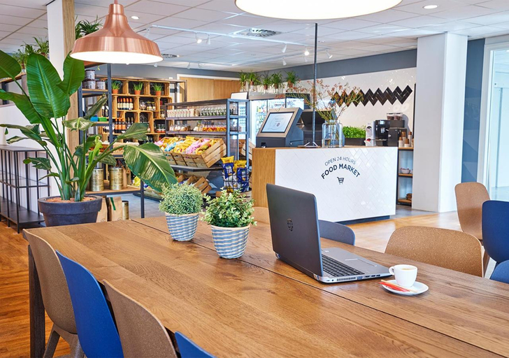 Food & Drinks 5, Amrâth Apart-Hotel Schiphol Badhoevedorp, Haarlemmermeer