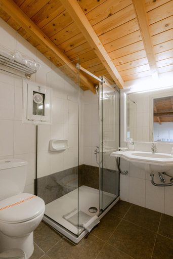 Bathroom 3, Kastello Hotel, Peloponnese