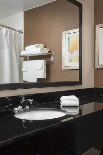 Bathroom 3, Fairfield Inn & Suites Greeley, Weld