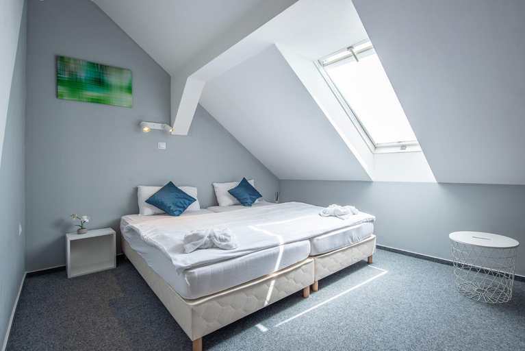 Bedroom 3, Hotel Herczeg Udvarhaz Poroszlo, Heves