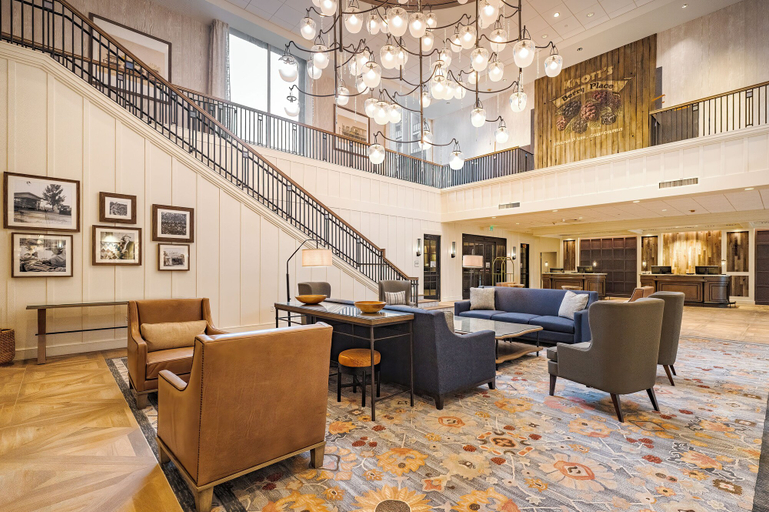 Others 1, Knott's Hotel, Orange