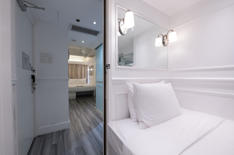 Bedroom 26