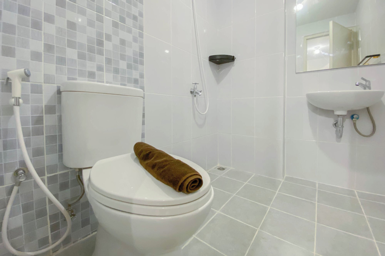 Bedroom 3, Great Deal And Homey 2Br Tokyo Riverside Pik 2 Apartment, South Jakarta