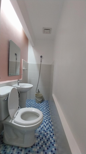 Bathroom 2, PrimeRose Residences, Lapu-Lapu City