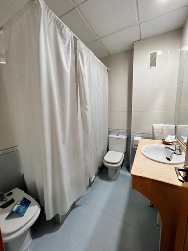 Bathroom 5, Hotel Las Tablas, Ciudad Real
