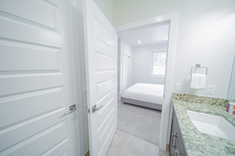 Bathroom 4, Clearwater Lofts Bldg 3 103, Summit