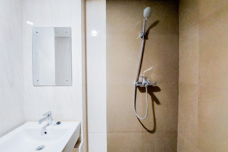 Bathroom 2, Comfortable And Simply 1Br Tamansari Bintaro Mansion Apartment, Tangerang Selatan
