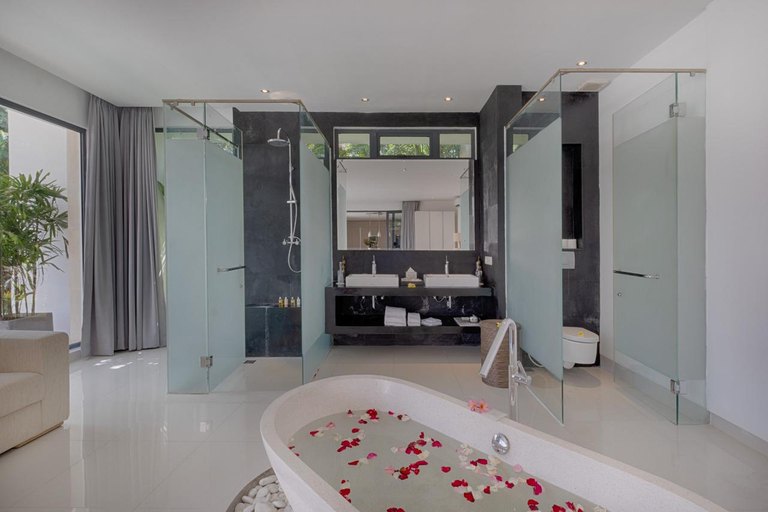 Bathroom 4, Luxury 3 Bedroom Villa Putih 2 #IR, Badung