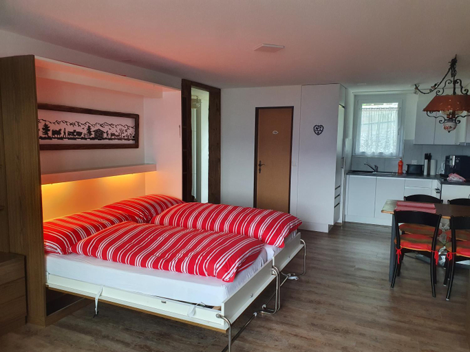 Bedroom 2, Elfe-apartments Studio for 2-4 guests with balcony and panorama view, Nidwalden