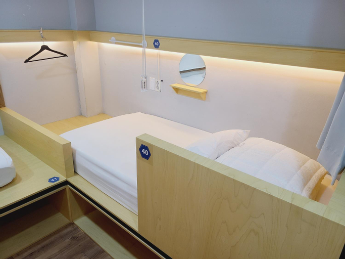 Bathroom 11