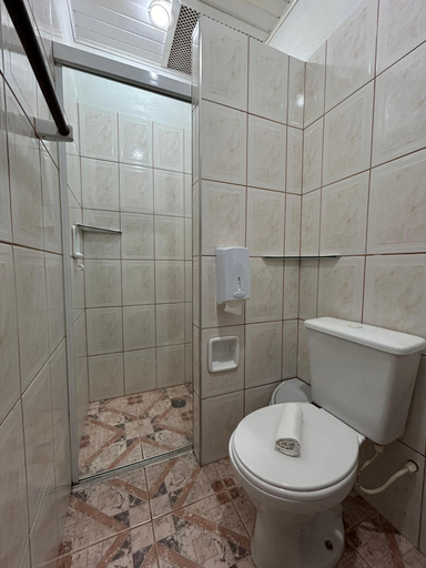 Bathroom 5, Recanto das Araucarias, Campo Limpo Paulista