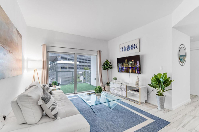 Others 5, Lovely Unit Mins from Wynwood with Free Parking, Miami-Dade