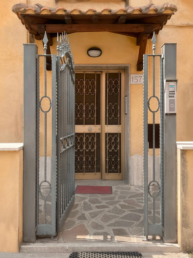Others 4, Appartamento Hexa, Rome