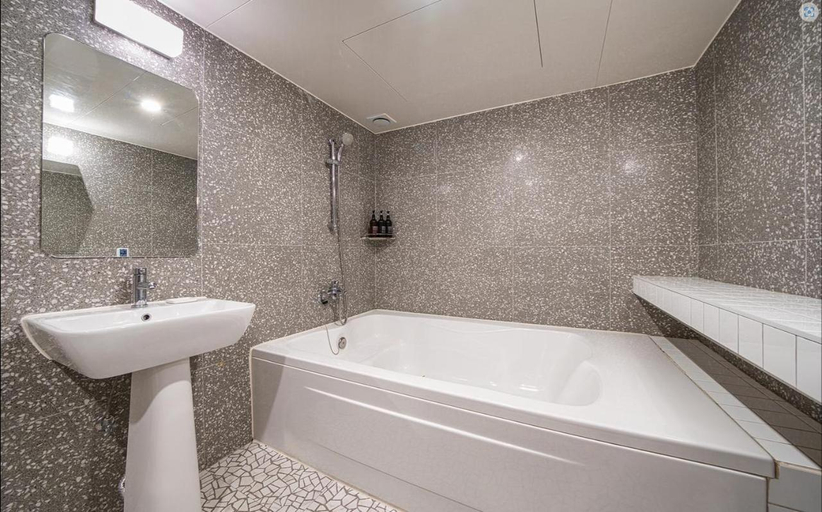 Bathroom 4, HOTEL YAJA WESTGATE, Cheongju