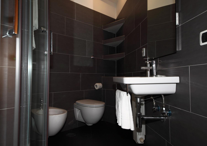 Bathroom 4, Tourist House B&B, Rome