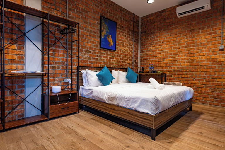Bedroom 9