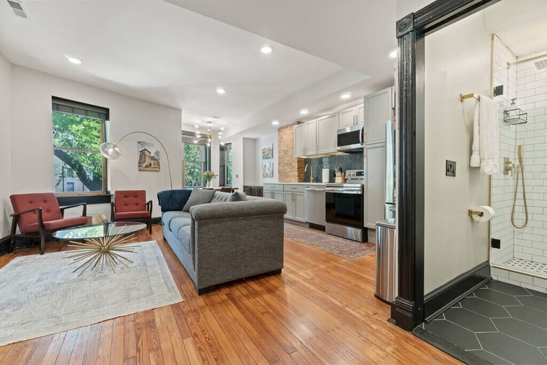 Room 3, Spacious Massive Logan Circle DC Rowhouse, Washington D.C.