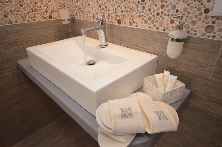 Bathroom, B&B Timpe Bianche, Trapani