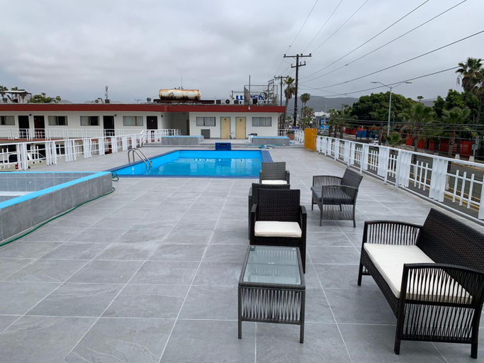 Others 5, Hotel Presidente, Ensenada