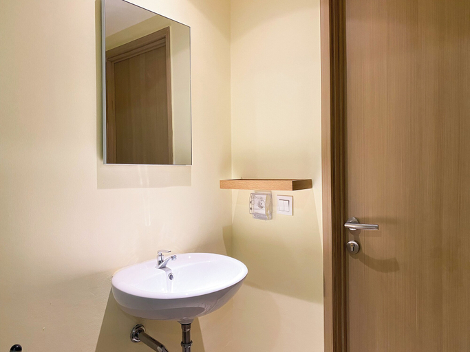 Bathroom 3, Modern 2Br At Meikarta Apartment, Cikarang