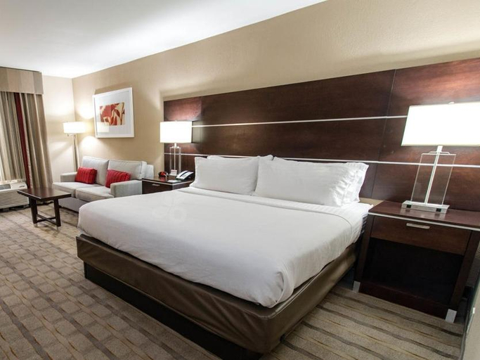 Bedroom 3, Holiday Inn Charlotte-Airport Conf Ctr by IHG, Mecklenburg