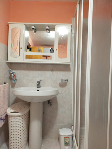 Bathroom 3, B&B il giardino di Eolo, Caserta
