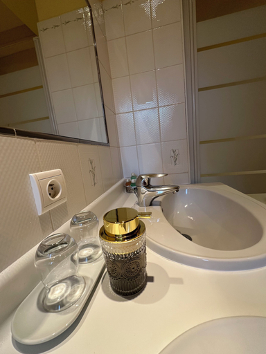 Bathroom 5, Le Moulin de Francueil, Indre-et-Loire