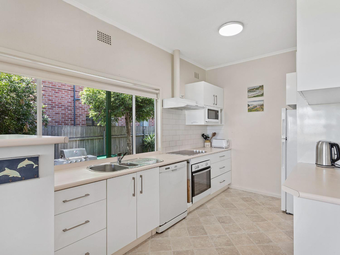 Others 3, Sandy Shores, 18 Corlette Point Road, Port Stephens