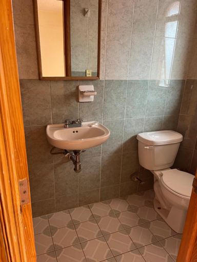 Bathroom, Hotel La Loma, Mineral del Chico
