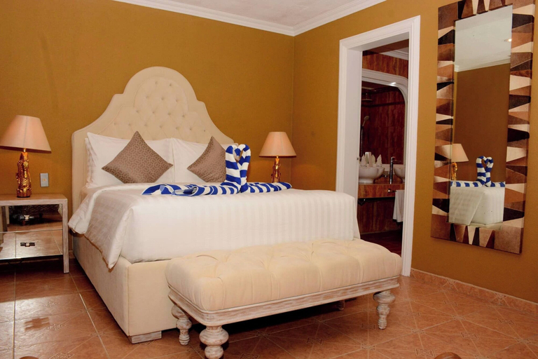 Bedroom 3, Breakfast At Monaco, Malay