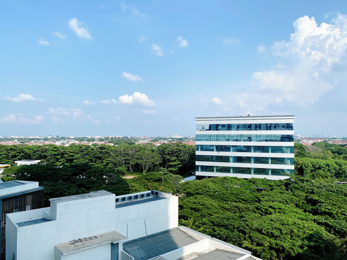 Exterior & Views 2, Spacious And Homey Studio At Cleon Park Apartment, East Jakarta