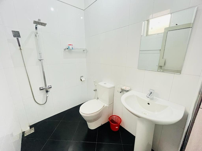 Bathroom, Yala Visit Villa, Thissamaharama