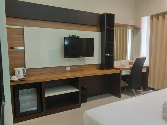 Bedroom 8