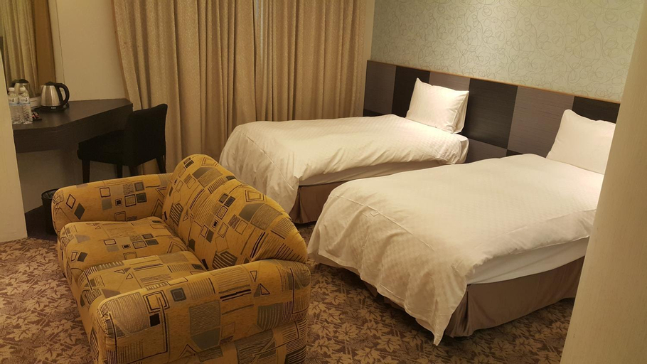 Bedroom 12