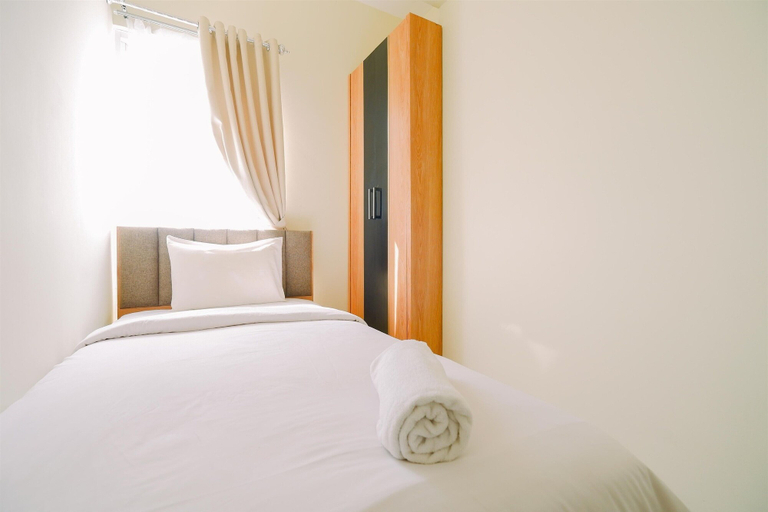 Bedroom 3, Warm And Cozy Living 2Br Bogorienze Apartment, Bogor