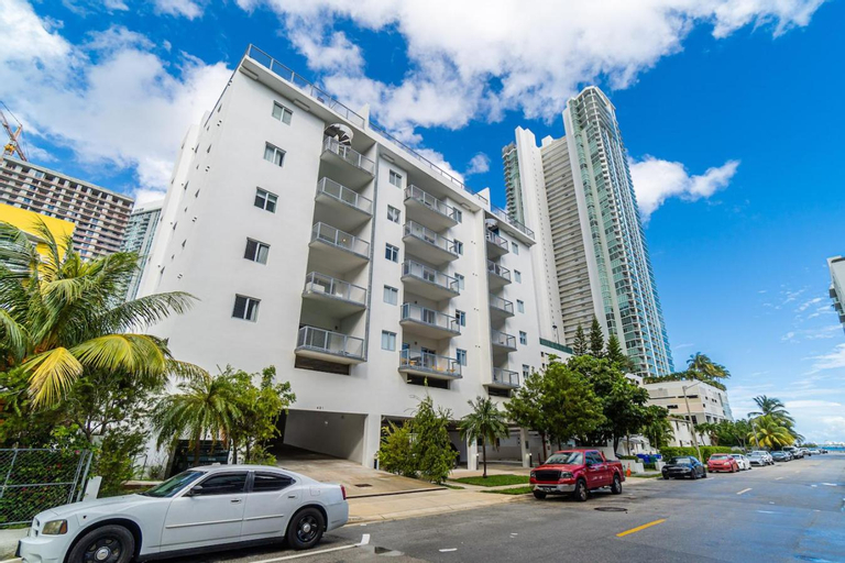 Exterior 5