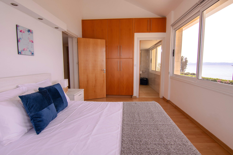 Bedroom 3, Phaedrus Living Beachfront Villa Mare