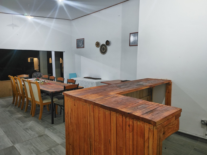 Food & Drinks 4, Destiny Blo Inn, Chobe