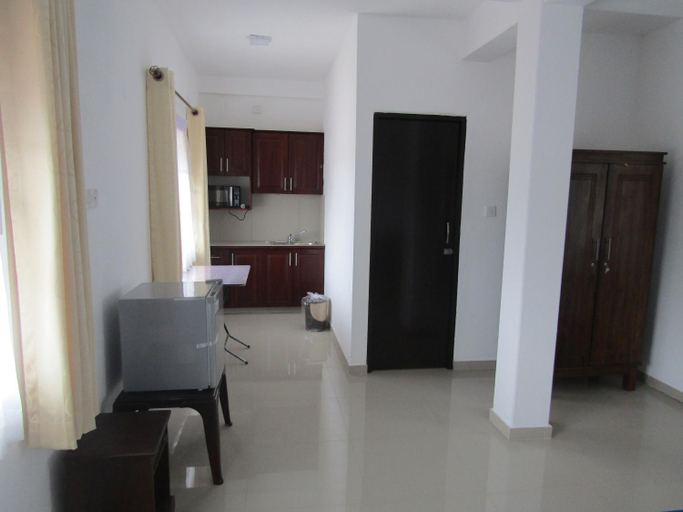 Kitchen 3, Queens Park Apartment, Sri Jayawardanapura Kotte