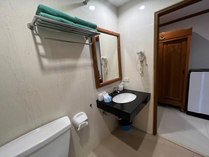 Bathroom 3