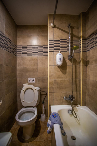 Bathroom 4, Tetyk Hotel
